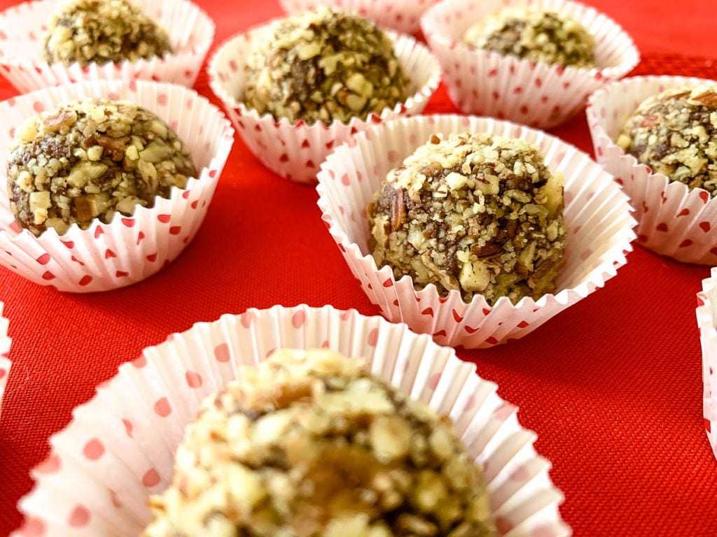 TBB - Bourbon (Whiskey) Pecan Butter Balls — ButterYum — a tasty