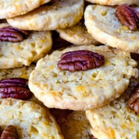 primary image for Southern Pecan Cheddar Wafers