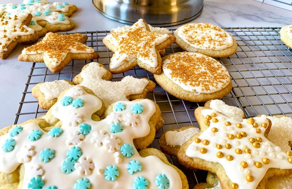 Southern Tea Cakes with royal icing