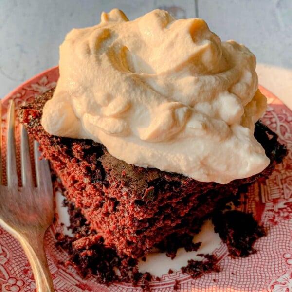 featured image for A Mighty Irish Guinness Beer Cake Recipe