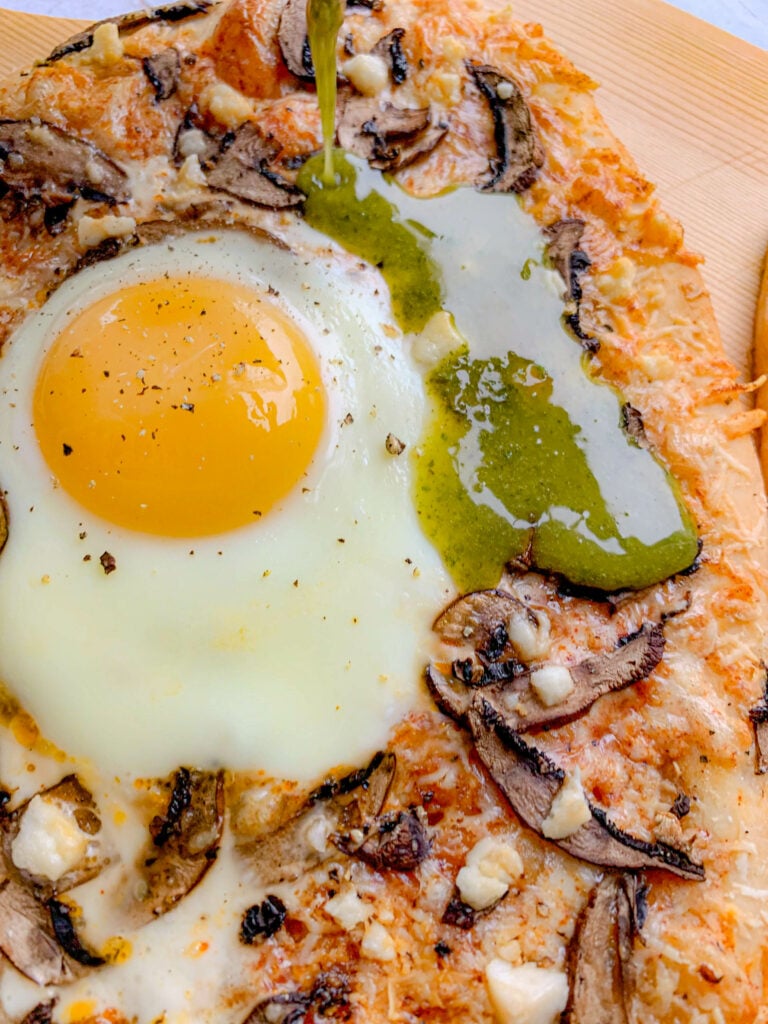 Sunny-Side-Up Eggs Pizza - Healthy Brunch Pizza Recipe