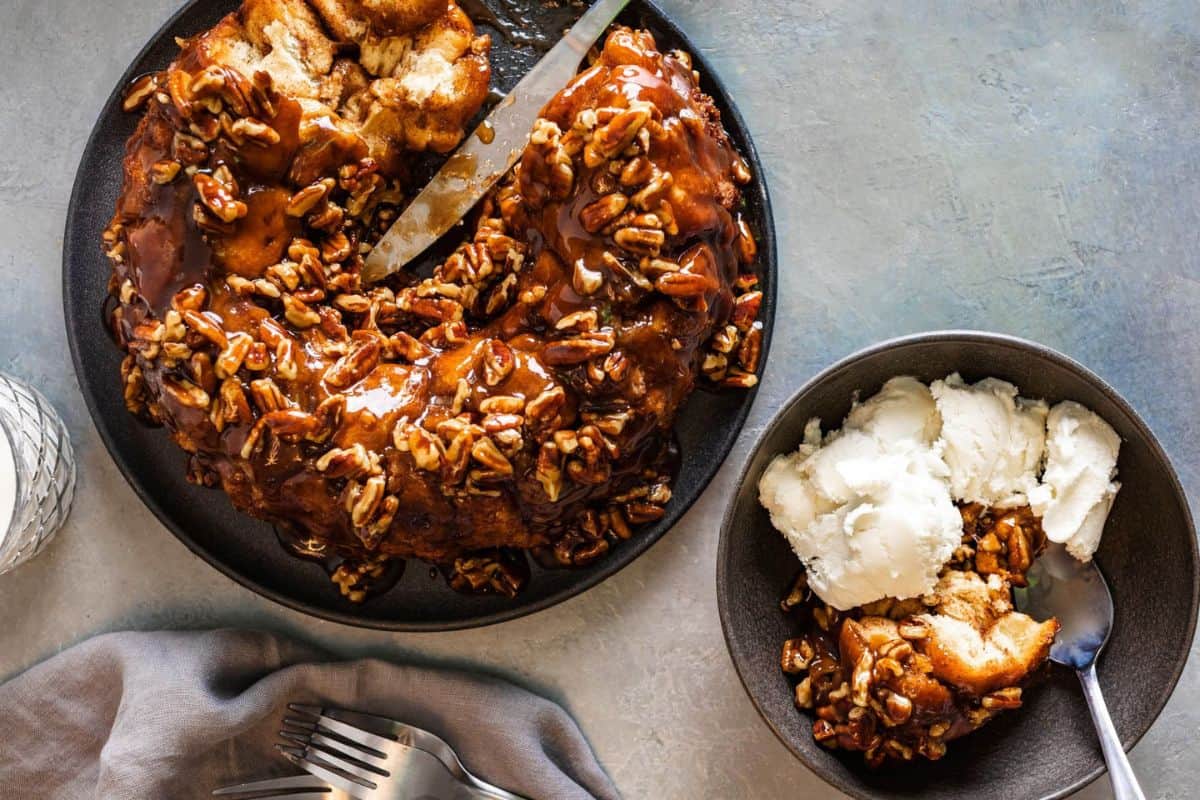 Pecan sticky bread.