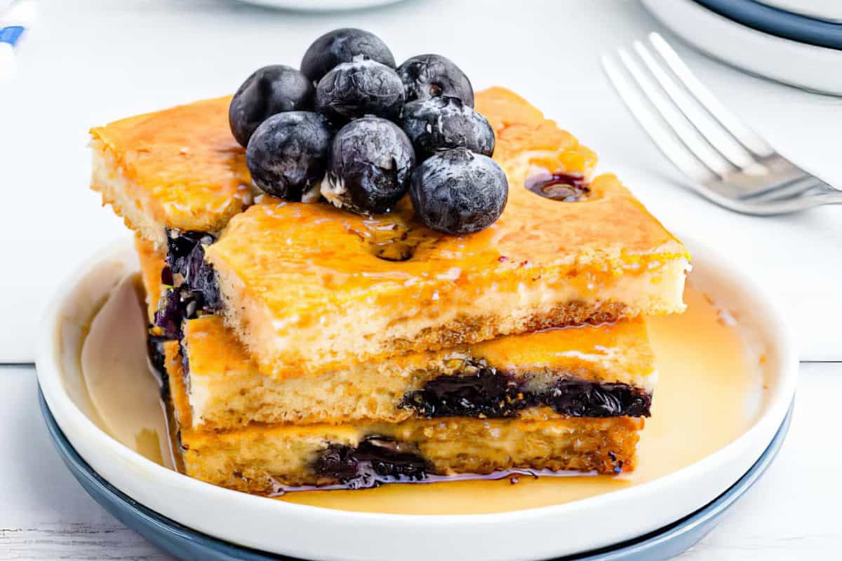 Yummy Blueberry Sheet Pan Pancakes picture