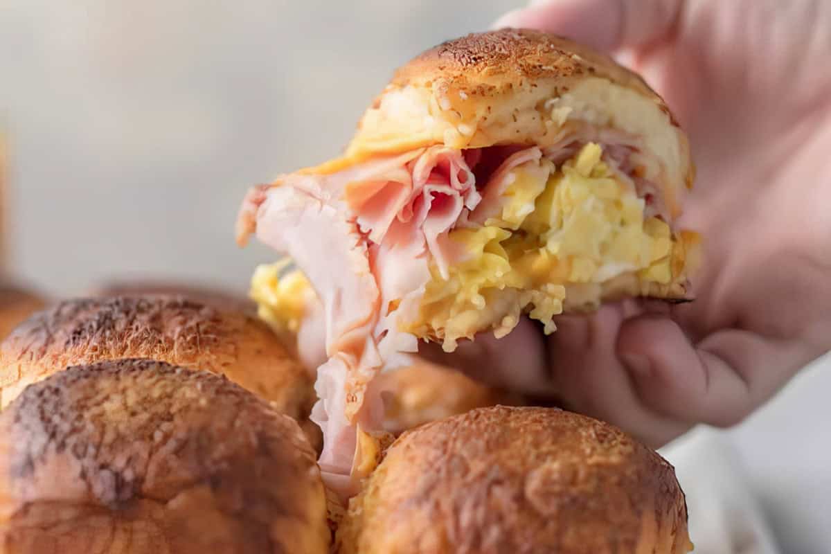 A delightful Cheesy Baked Breakfast Sliders